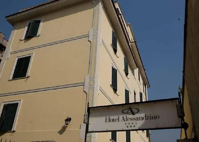 Alessandrino מלון 3*